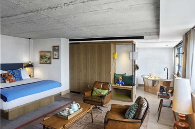 Clubhouse Suite