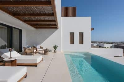 One Bedroom Suite With Private Pool & Sea View