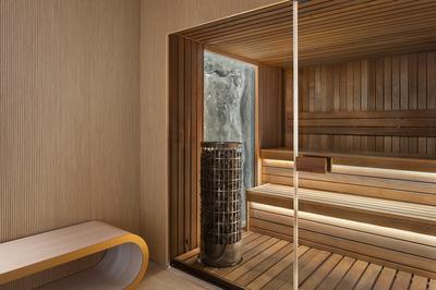 Dione Spa