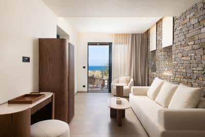 Vione Suite With Private Pool & Sea View