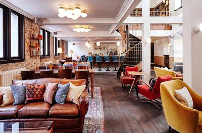 Lobby Bar
