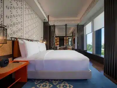 1 Bedroom Suite Dining