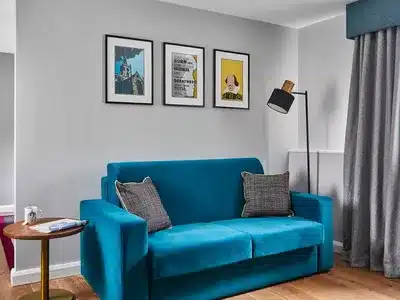 1 King Suite
