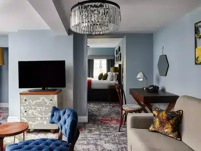 1 King One Bedroom Suite