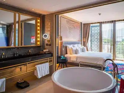 Bedroom Suite City View