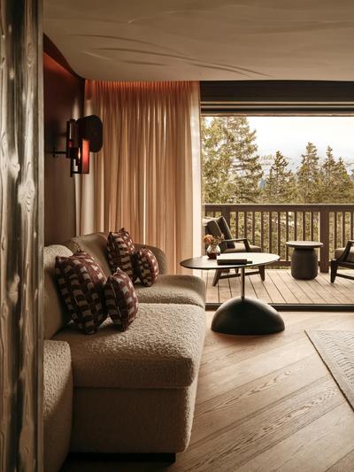 Deluxe Suite