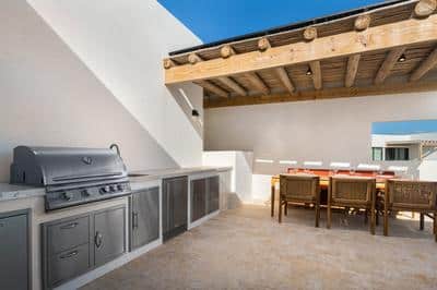 Second Floor Suite - Rooftop Terrace