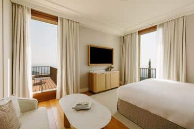 Deluxe Terrace Room