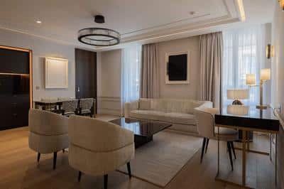 Montaigne Suite