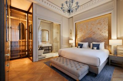 George V Suite