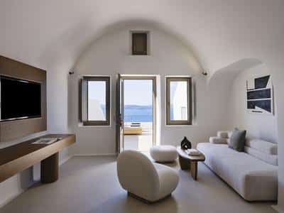 Deluxe Suite with Outdoor Hot tub