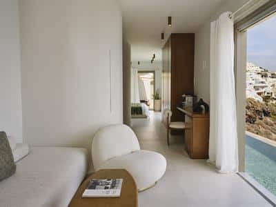 Exclusive Suite with Infinity Pool