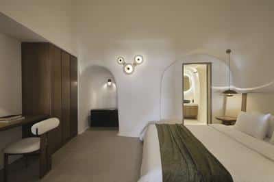 Two Bedroom Suite with Outdoor Hot tub