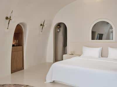 Signature Suite with Infinity Pool