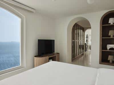 Eternal Suite with Private Pool and Hot Tub