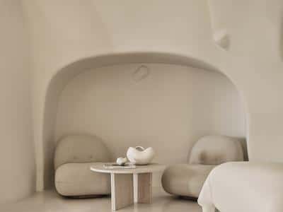 Elegant Suite with Hot Tub