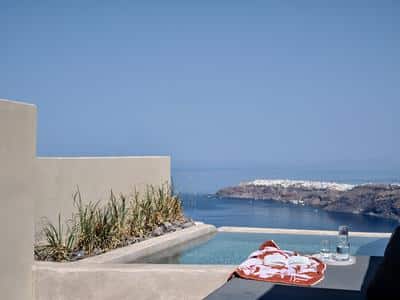 Finesse Suite with Infinity Pool