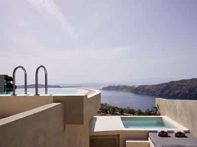 Three Bedroom Villa with Infinity Pool