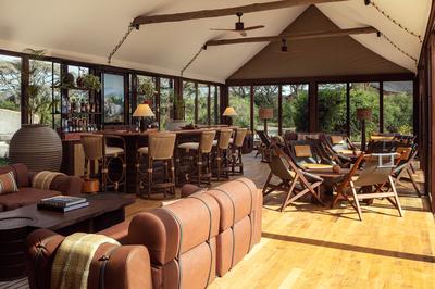 Ember Bar and Lounge