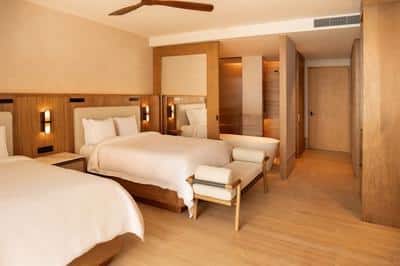 Deluxe Room, 2 Queen, Jungle View