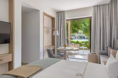 Discovery Deluxe Garden View Room