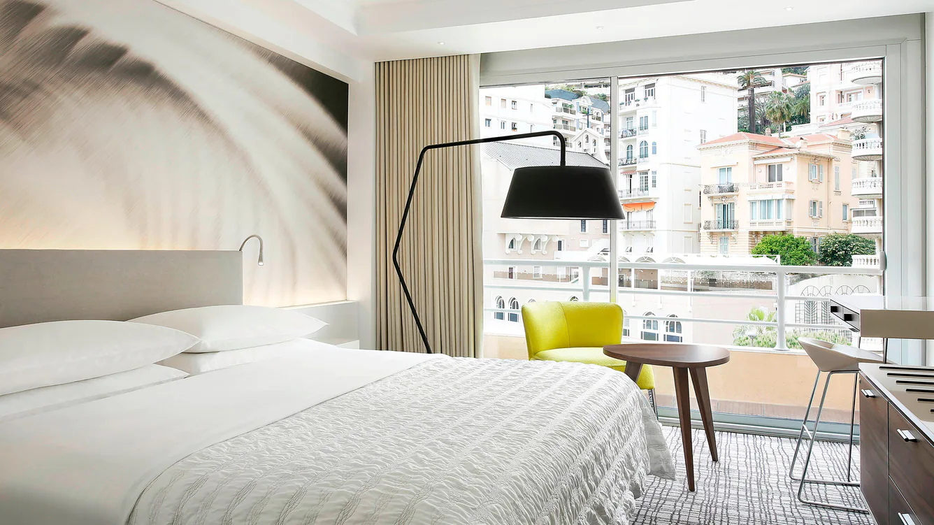 Executive, City View, High Floor