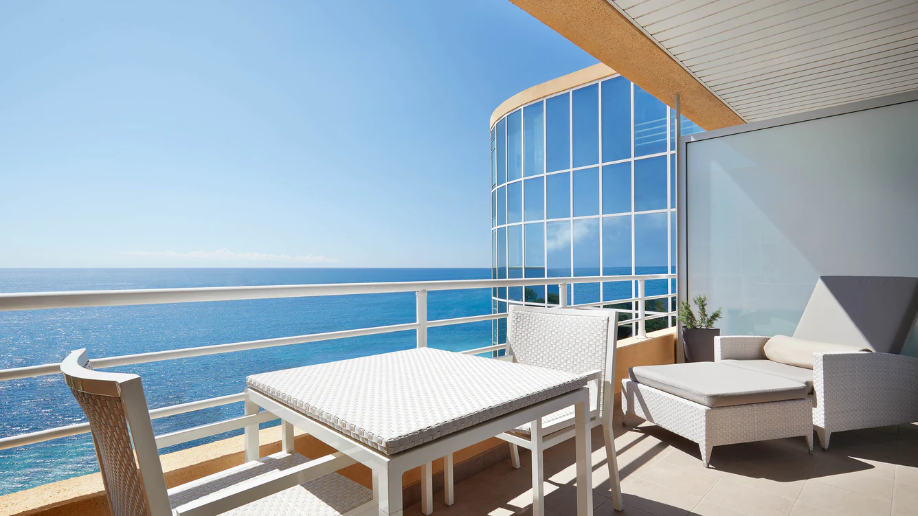 Junior Suite, Sea View, High Floor, Balcony