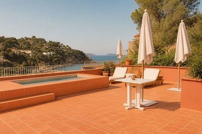 Suite Pool