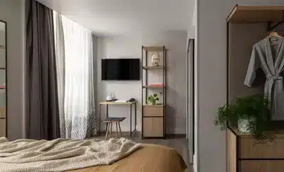 Roomy