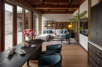 Mandarin Courtyard