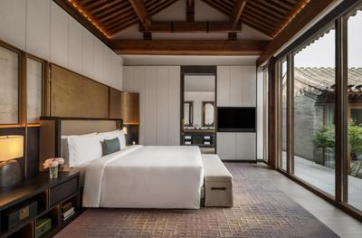 Mandarin Courtyard