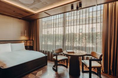 Aethos Room