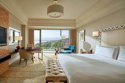 Signature Lake View