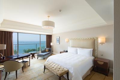 Signature Lake View