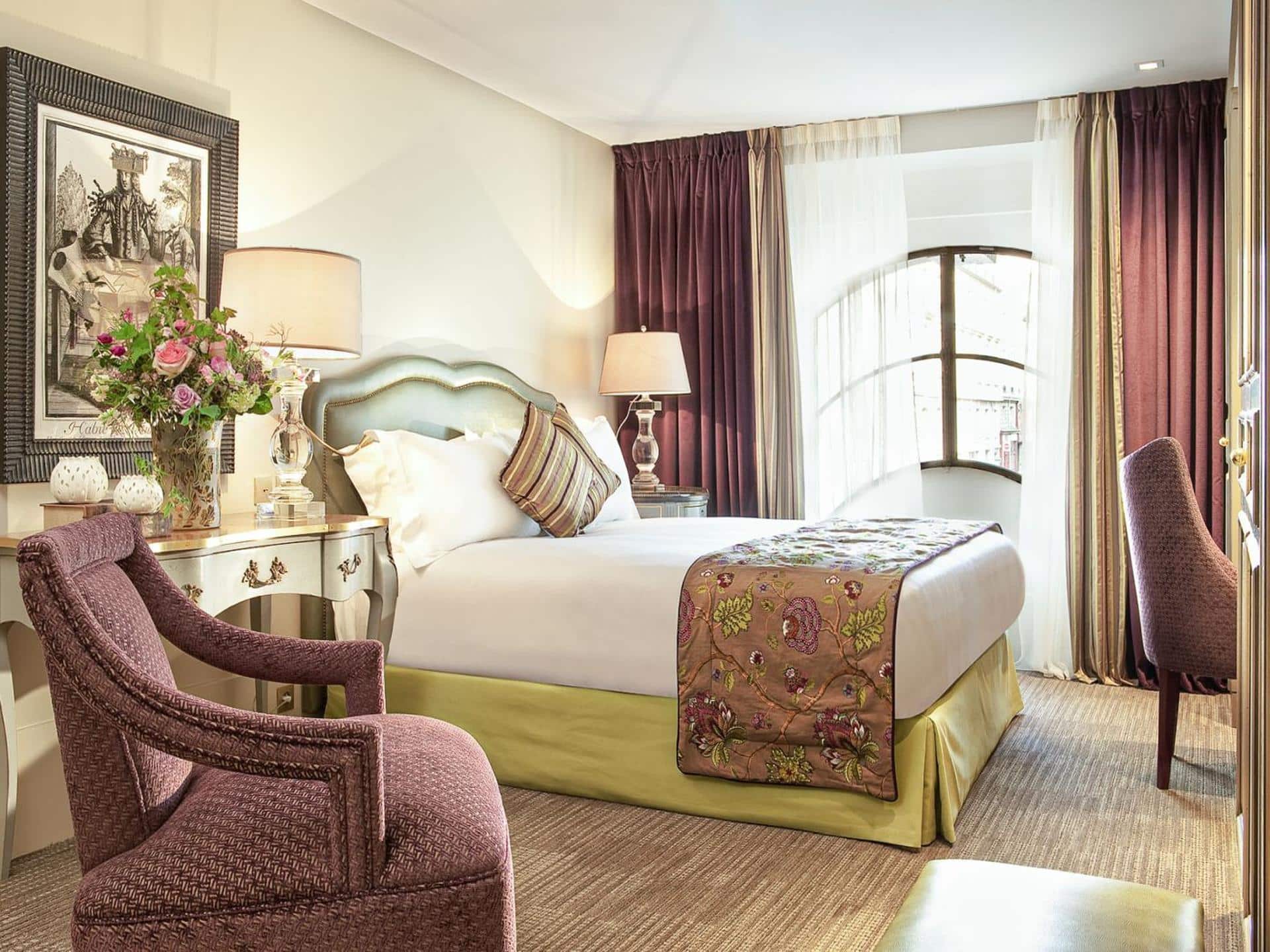 Deluxe Opera View Room