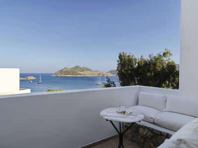 Superior Suite with Panoramic Sea View & Hot Tub