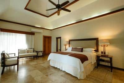 Lake Breeze Suite King
