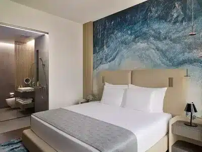 1 King Premium High Floor Lounge Access
