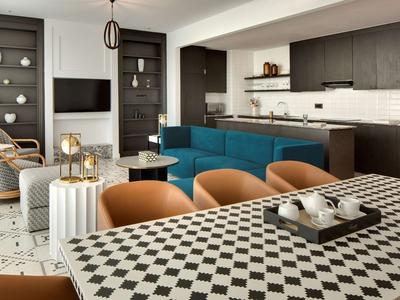 Three Bedroom Residence with Terrace