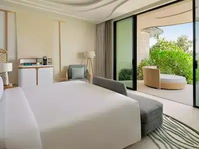 1 King Junior Suite Beachfront