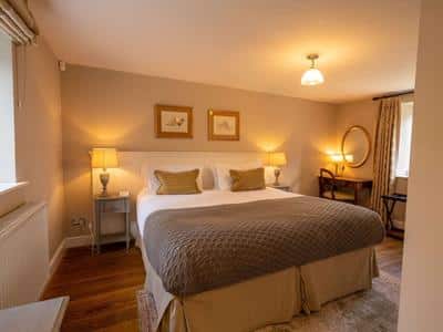 Country Cottage - Three Bedroom