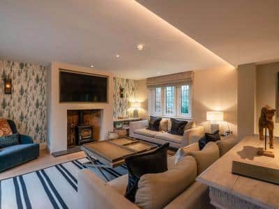 Grand Cottage - Four Bedroom