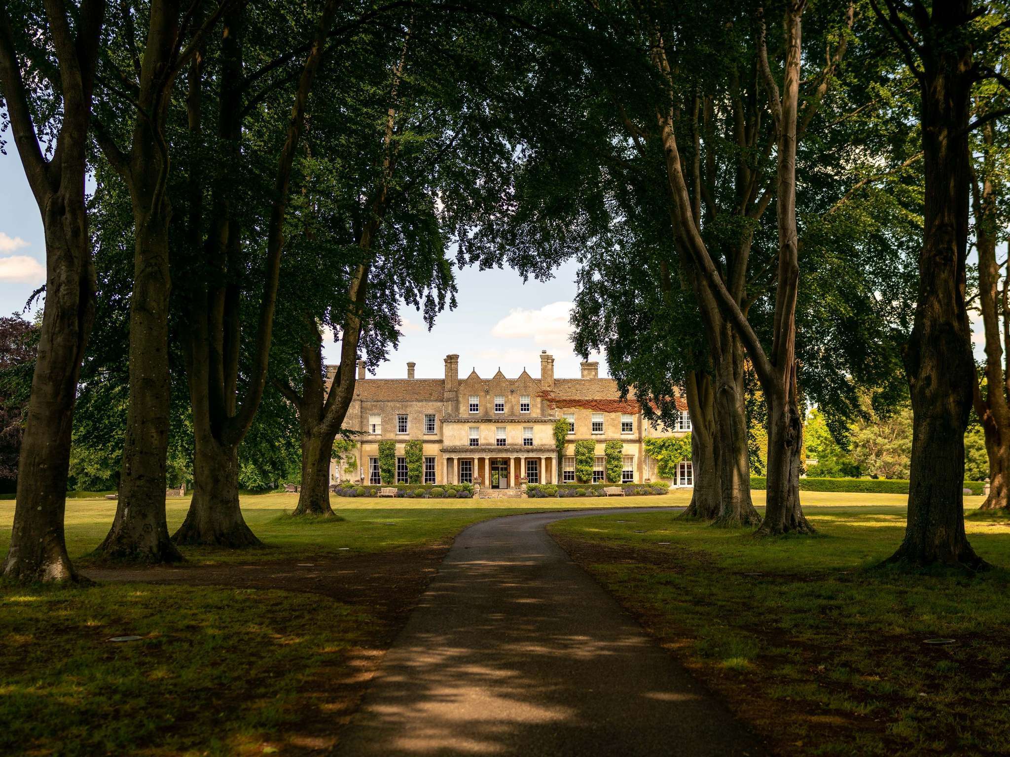 Lucknam Park, Emblems Collection