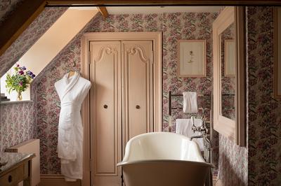 The Farmhouse - 8 Bedrooms