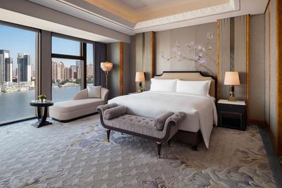 Metropolitan Suite