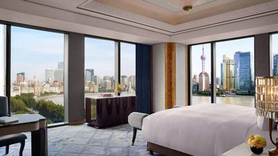 Panoramic Bund View Room