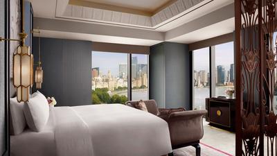 Shanghai Panoramic Bund Room