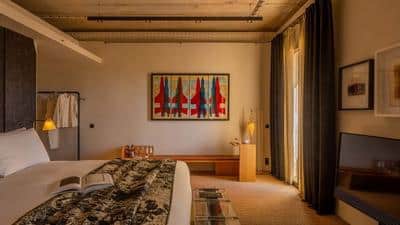 Postvenetian De Luxe