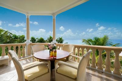 Ocean Front 1 Bedroom Suite