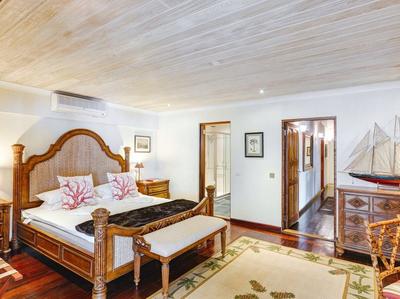The Estate Villa